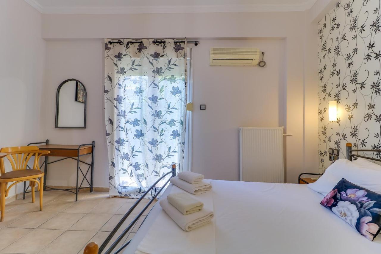 Hoteleros Dionysos Athens Exterior photo