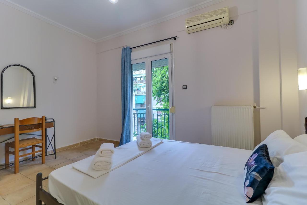 Hoteleros Dionysos Athens Exterior photo